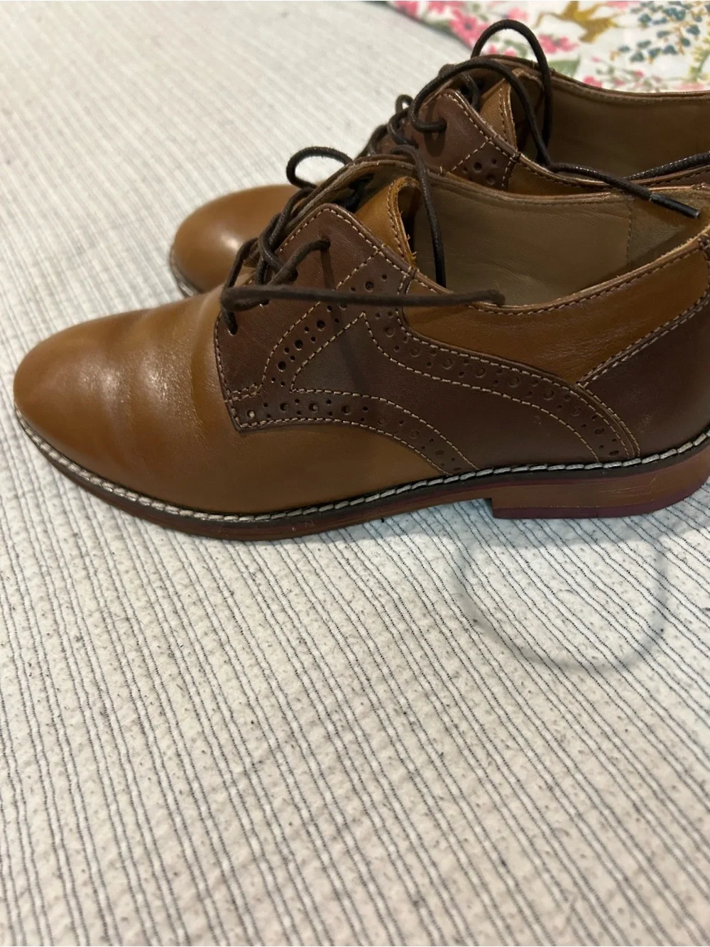 Boys size 2 Johnston & Murphy Two-Tone Brown Leather Derby Oxfords